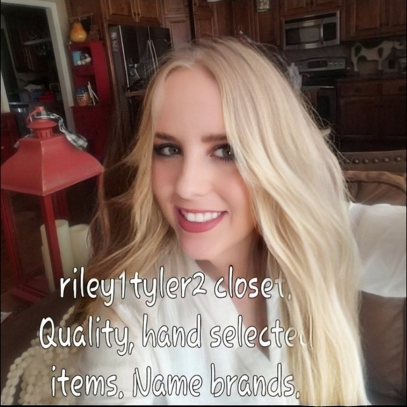 Welcome to Kristi's closet - Picture 1 of 8